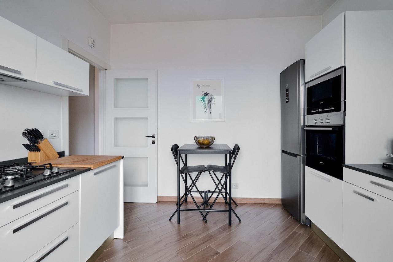 Lux 180Sqm Flat - Entire Last Floor Milan Extérieur photo