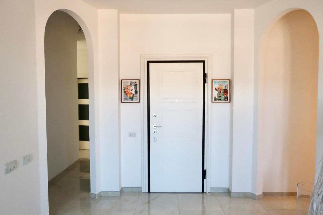 Lux 180Sqm Flat - Entire Last Floor Milan Extérieur photo