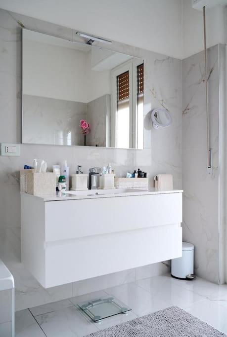 Lux 180Sqm Flat - Entire Last Floor Milan Extérieur photo